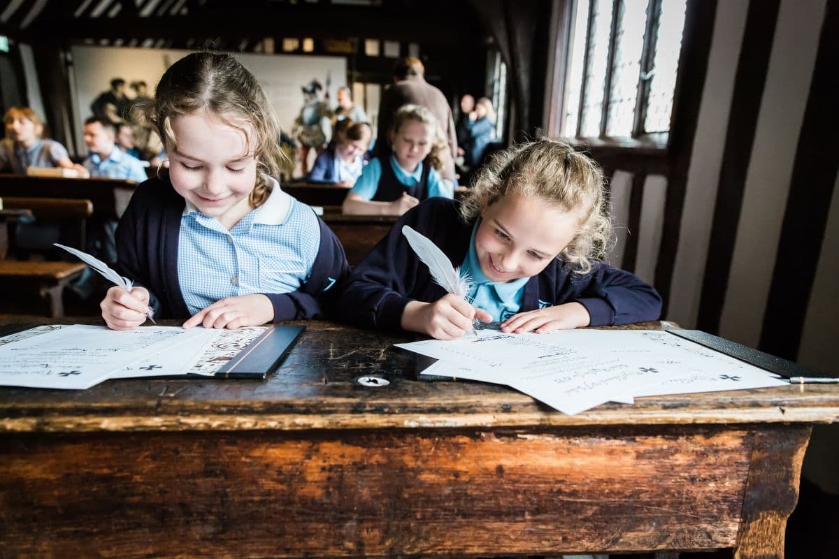 Shakespeare's Schoolroom & Guildhall - Main view