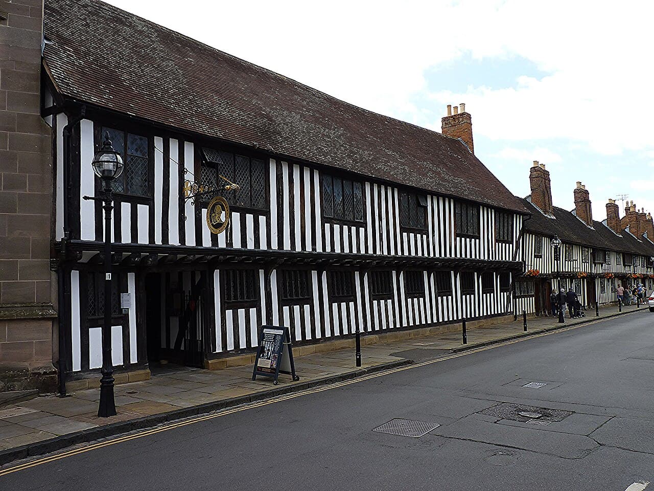 Shakespeare's Schoolroom & Guildhall - Image 2