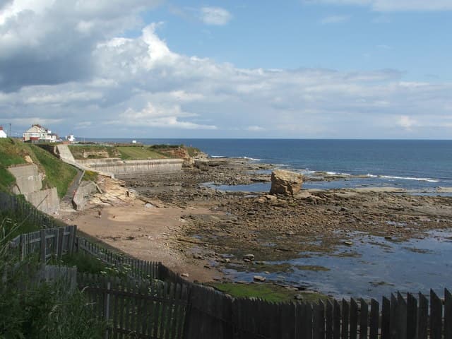 Seaton Sluice Beach - Main view