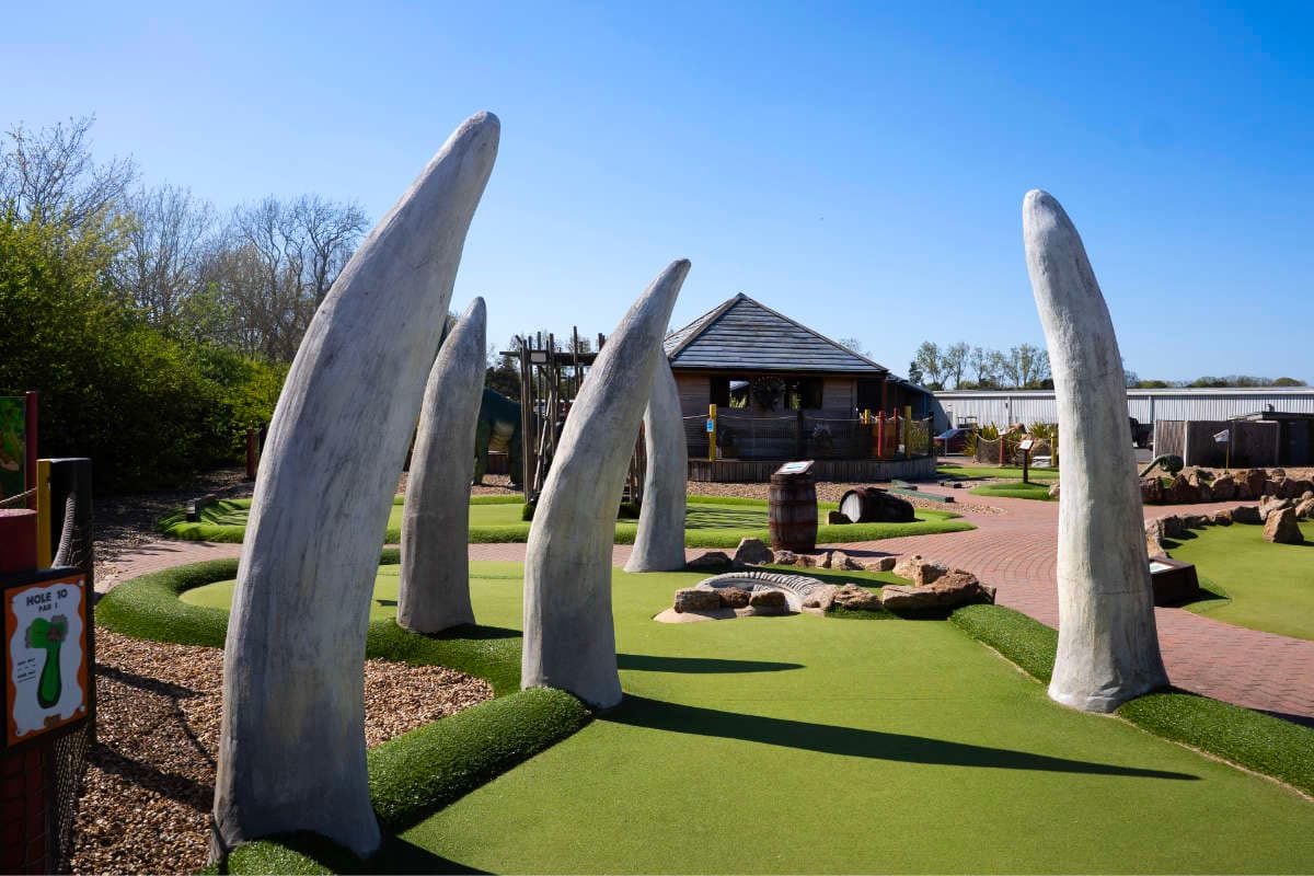 Congo Rapids Jurassic Adventure Golf - Image 2