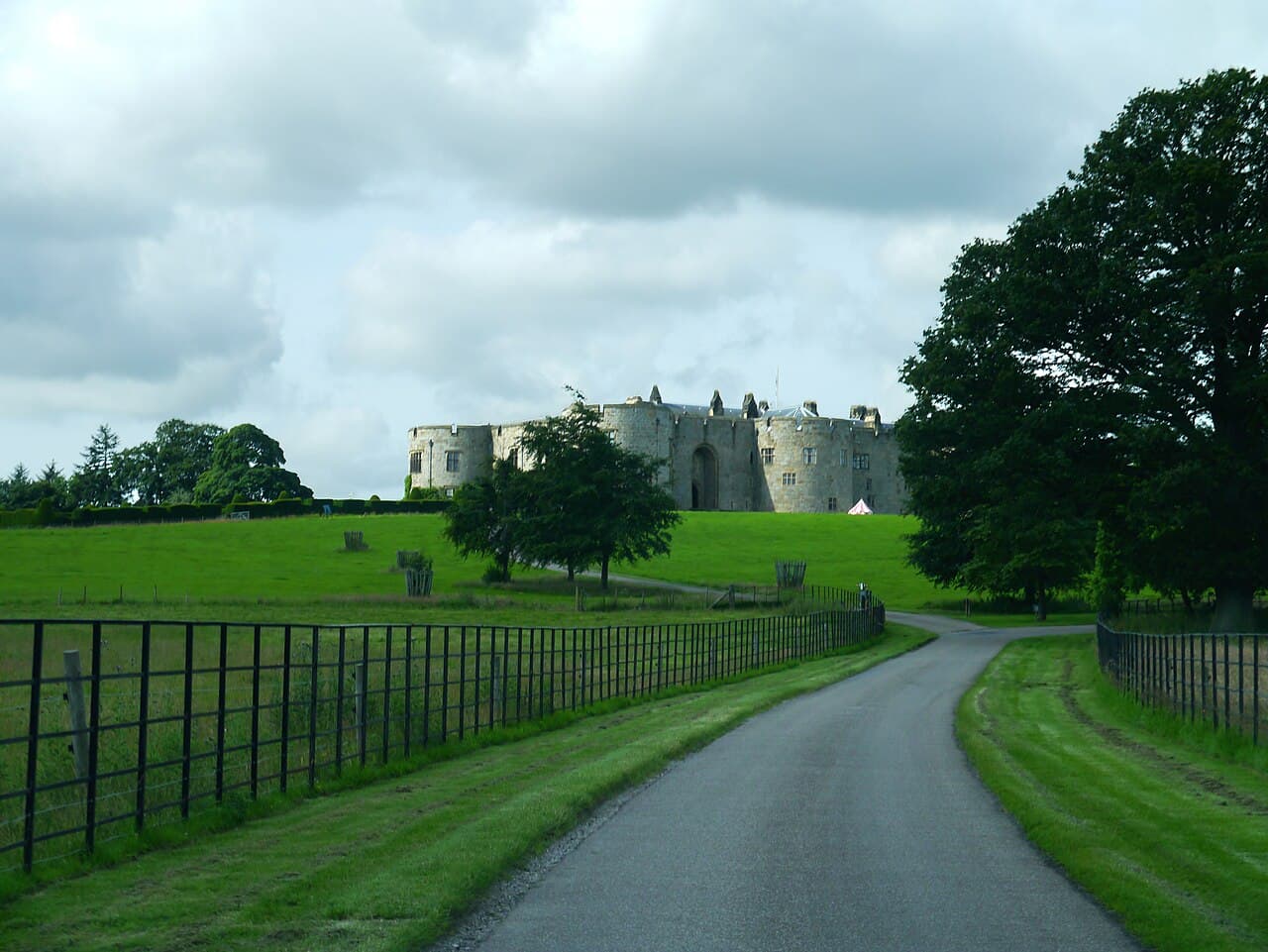 Chirk Castle - Image 5