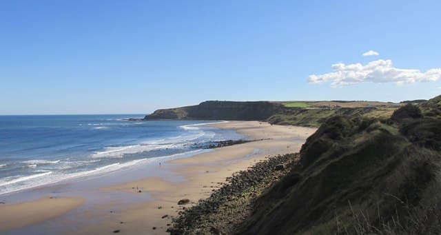 Cayton Bay Beach - Image 3