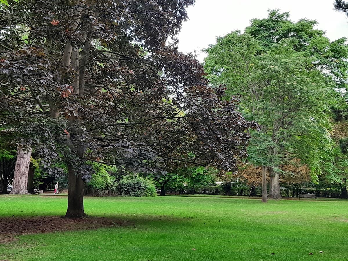 Cherry Hinton Hall Park - Image 3