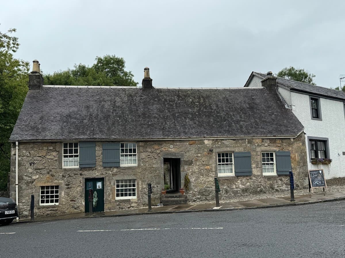 Weaver's Cottage (National Trust for Scotland) - Main view