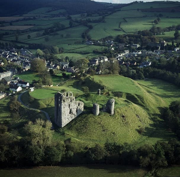 Clun Castle - Image 2