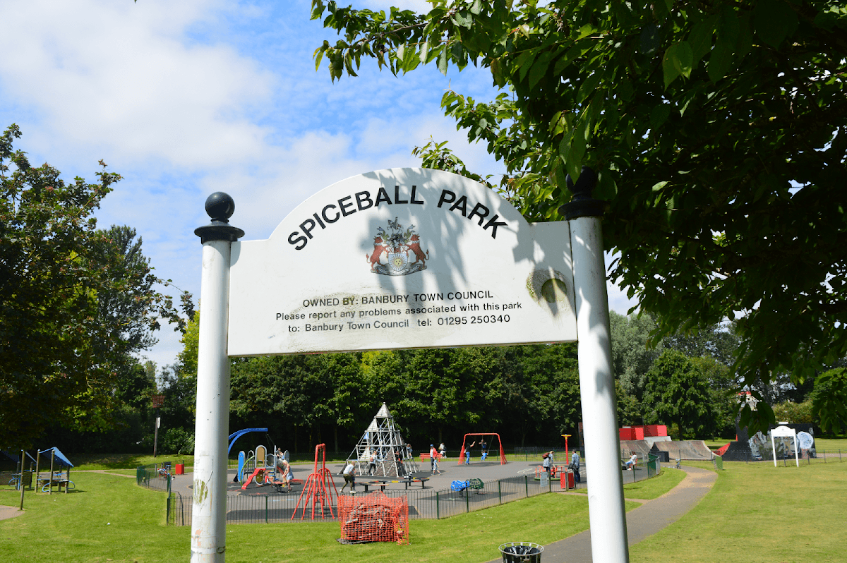 Spiceball Country Park - Main view