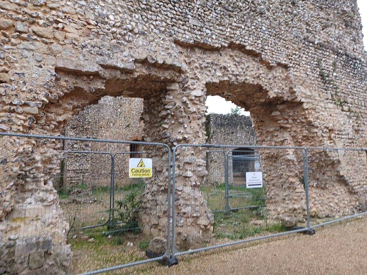 Wolvesey Castle (Old Bishop's Palace) - Image 2
