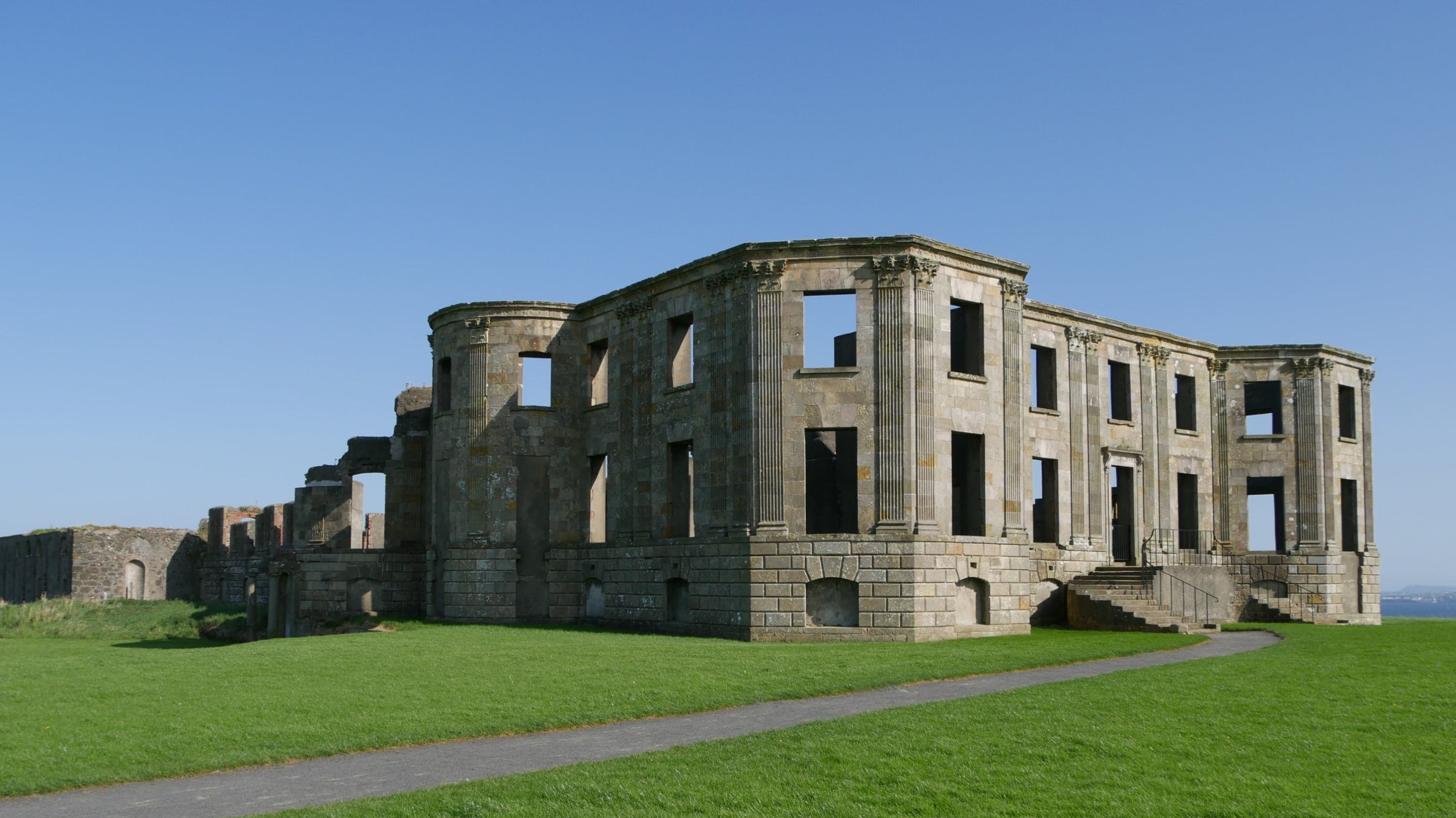 Downhill House - Image 2