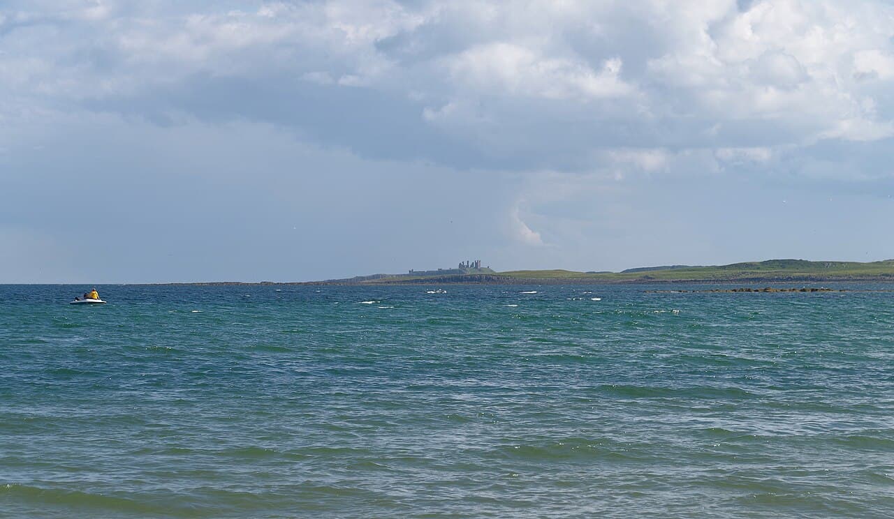 Beadnell Bay Beach - Image 2