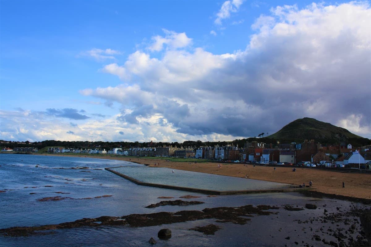 Milsey Bay Beach - Image 2