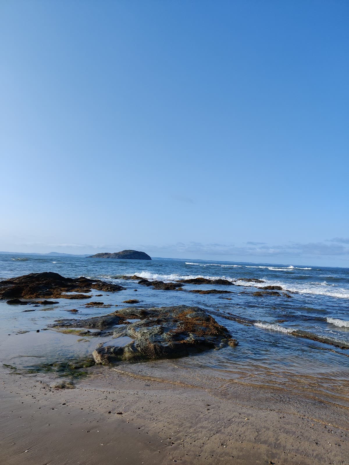 Milsey Bay Beach - Image 3