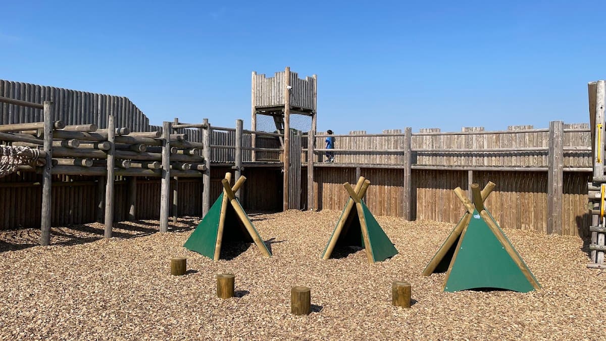 Fort Knebworth Playground - Image 2