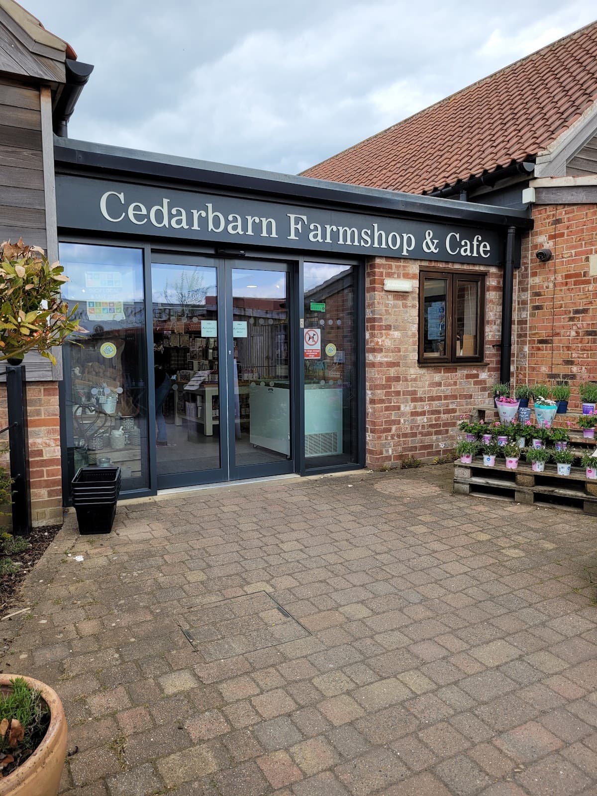 Cedarbarn Farm Shop, Cafe & Miniature Railway - Main view