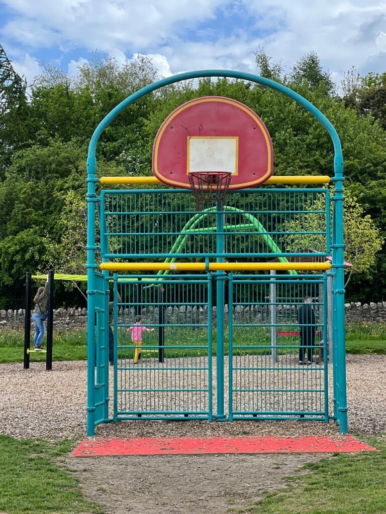 Seven Acre Park - Image 4