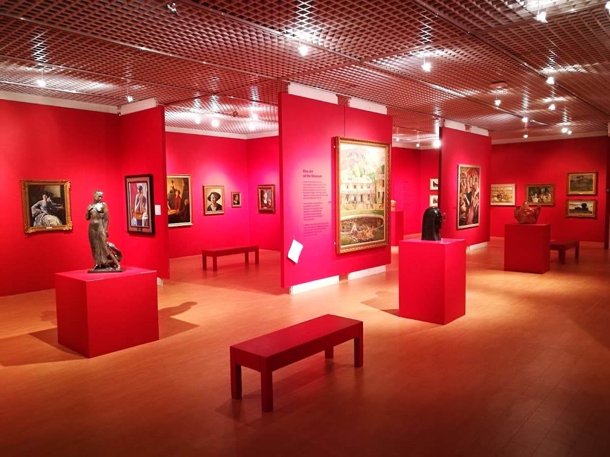 The Potteries Museum & Art Gallery - Main view