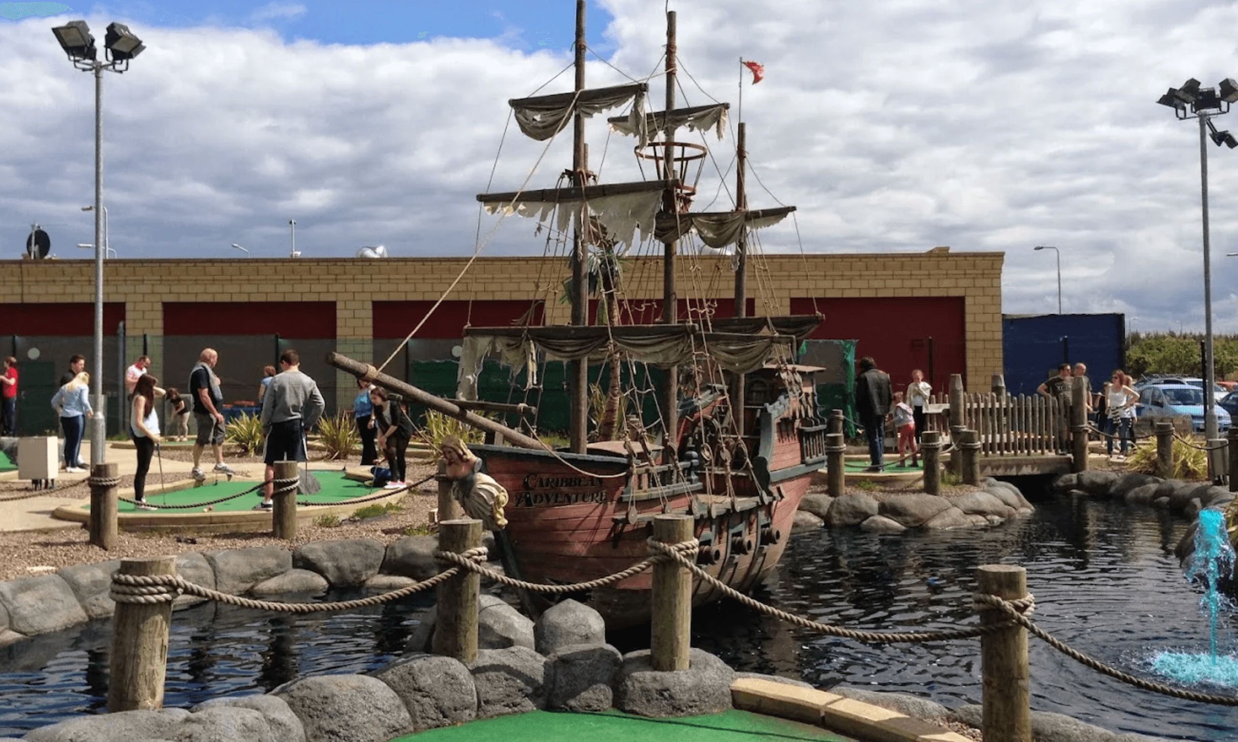 Adventure Golf Island - Image 2