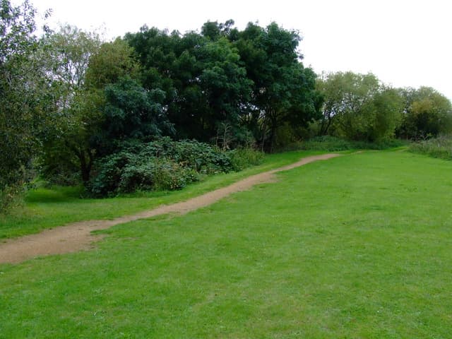 Elthorne Park - Image 2