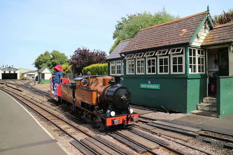 Romney Hythe & Dymchurch Railway - Image 4