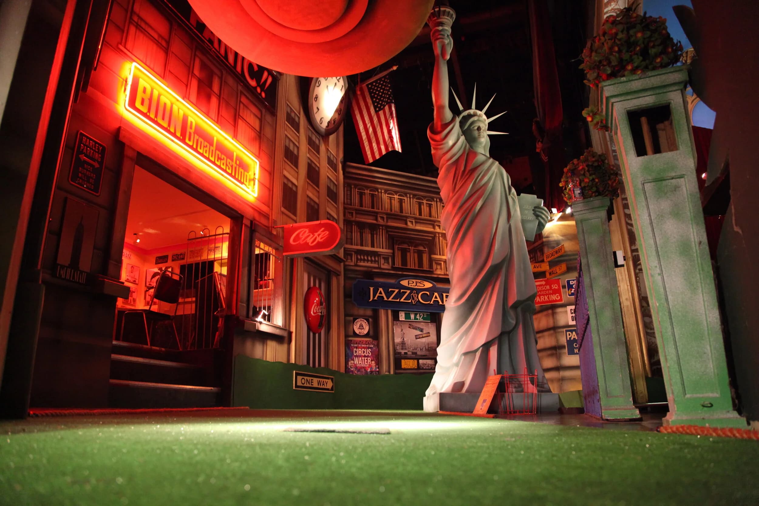 Windmill Adventure Golf - Image 5