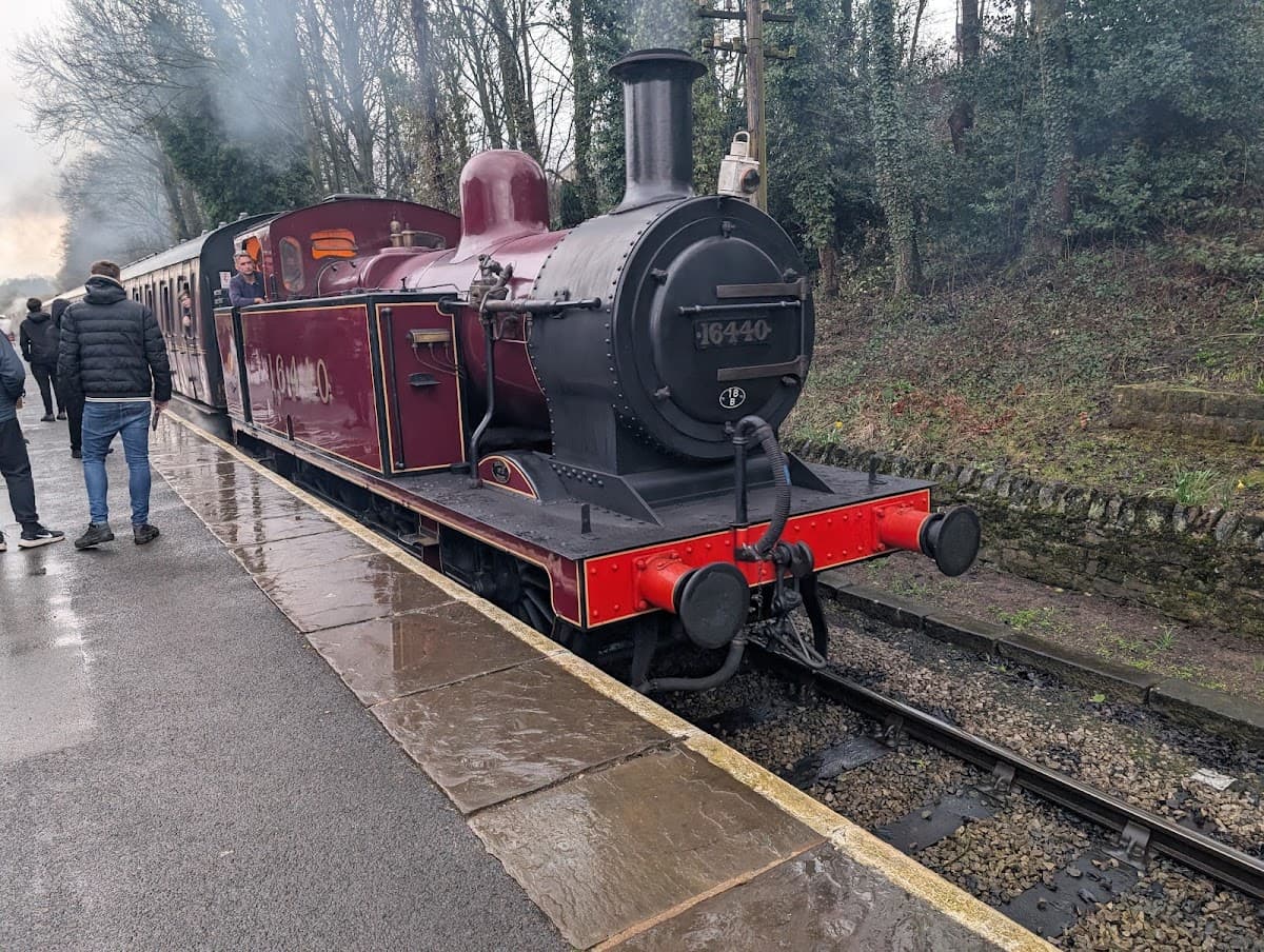 Keighley & Worth Valley Railway - (Ingrow West, Station) - Image 2