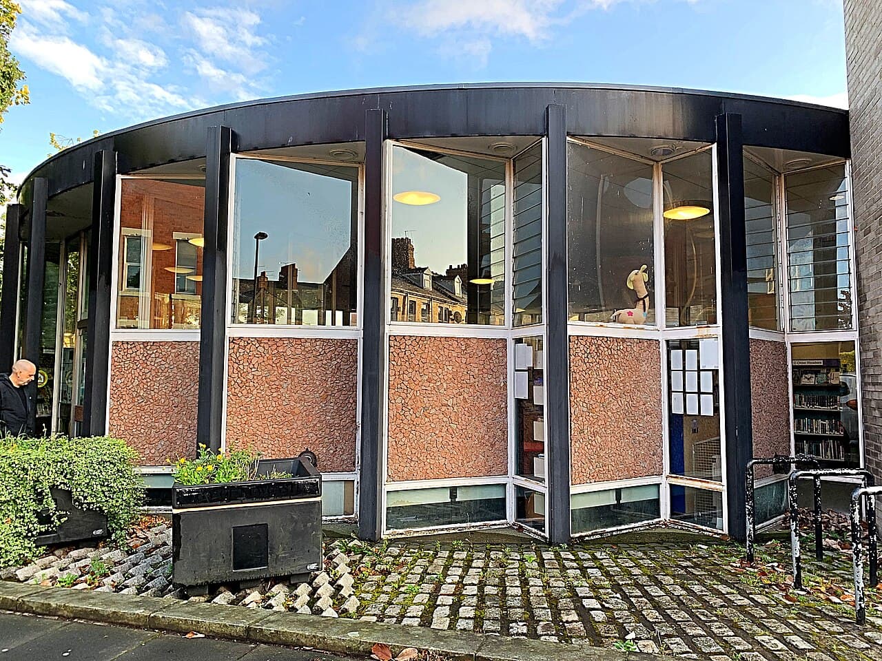 Jesmond Pool & Gym - Image 2