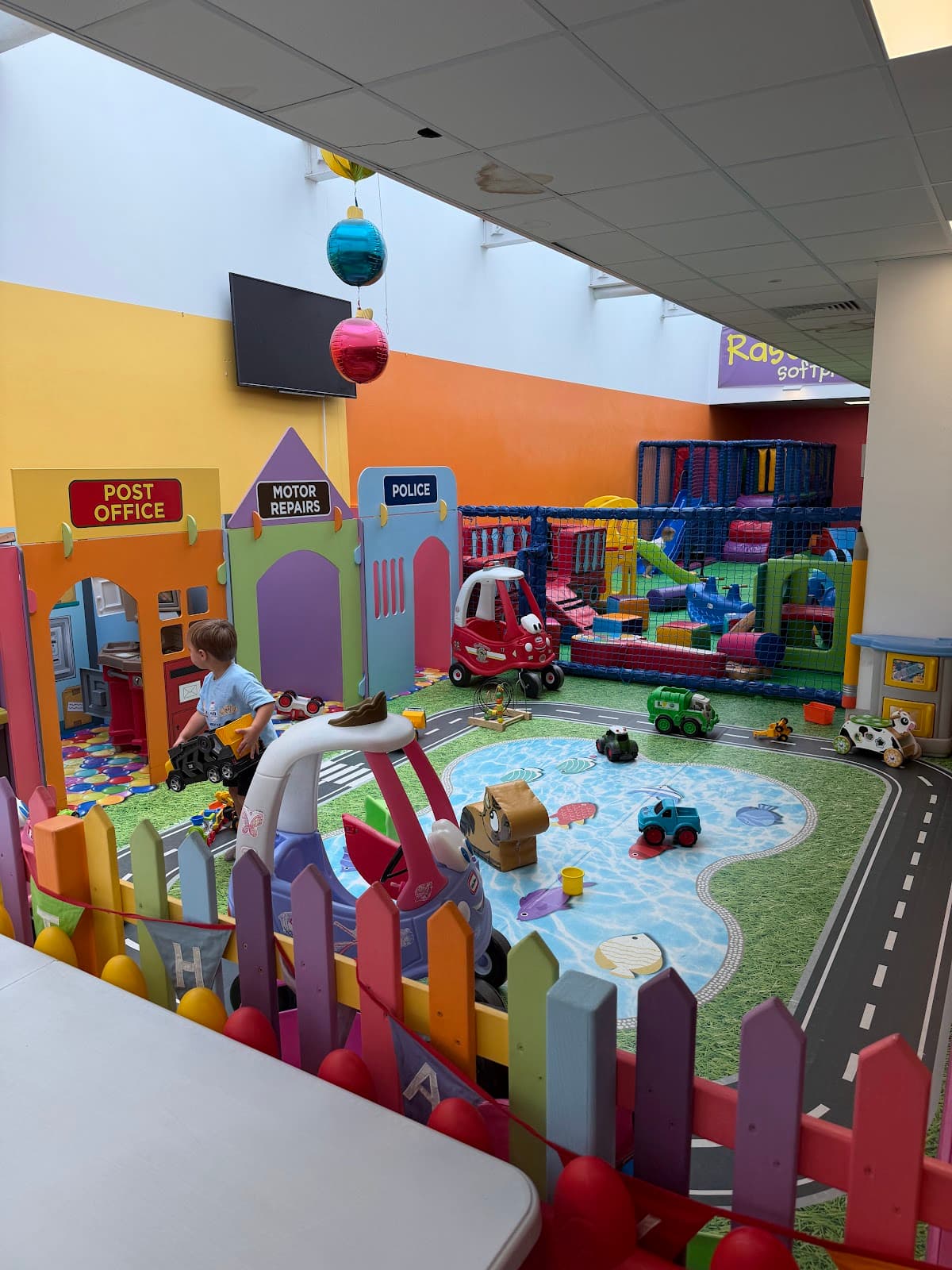 Rascals Softplay Epsom - Main view