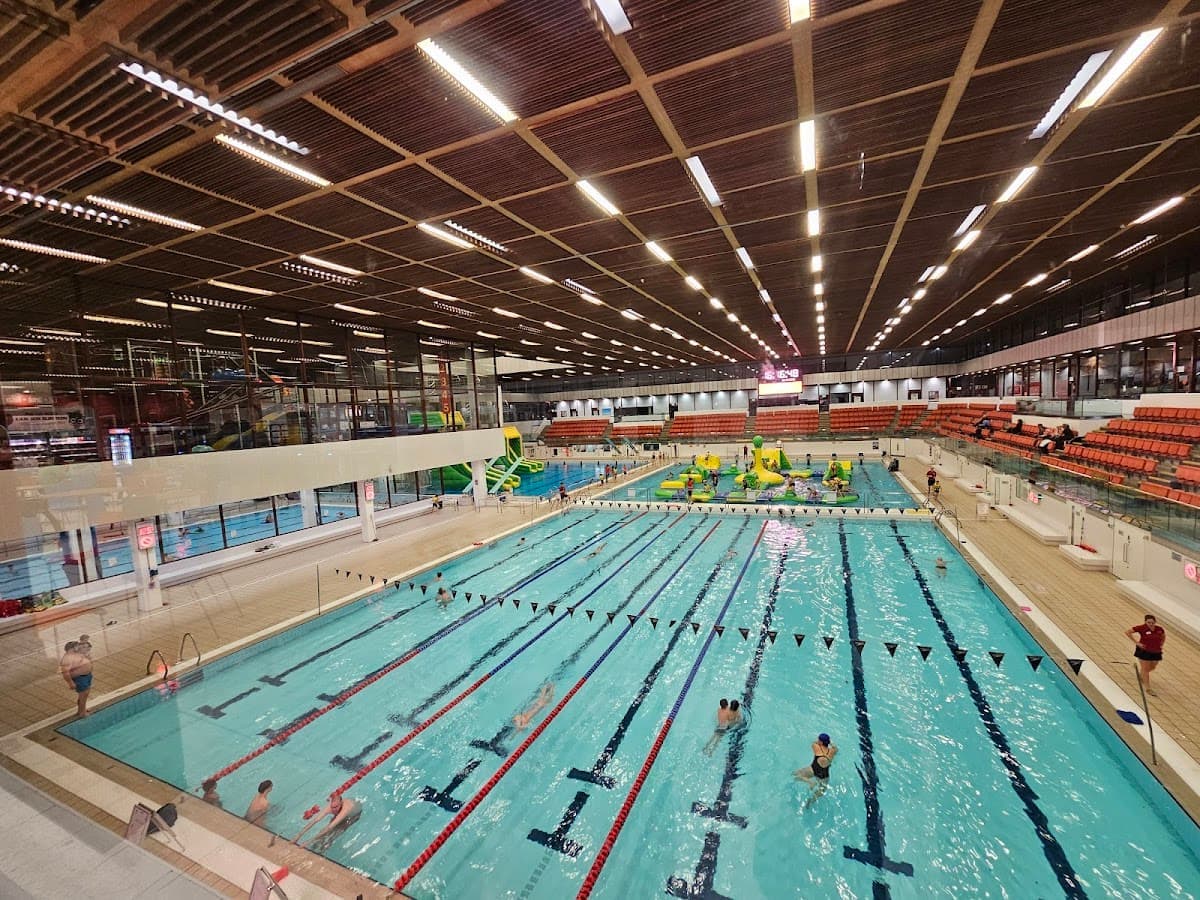 Royal Commonwealth Pool - Image 2