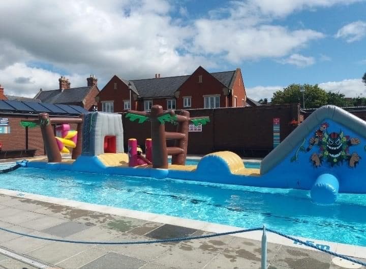 Topsham Swimming Pool - Image 3