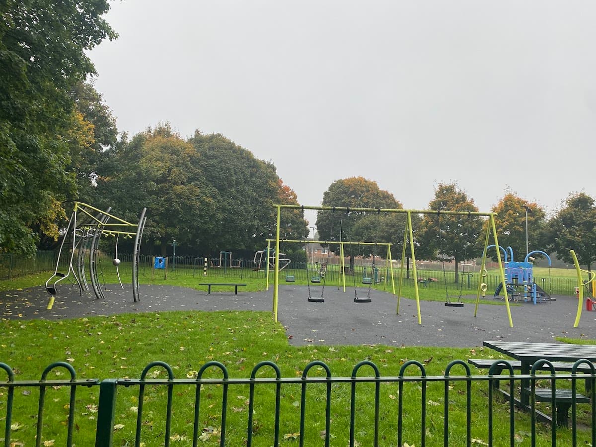 Hartshill Park - Image 2