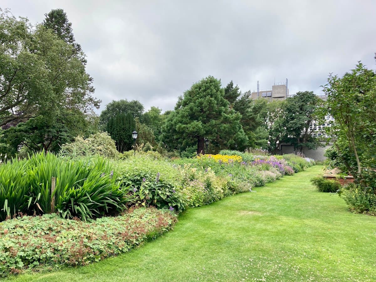 Cruickshank Botanic Garden - Image 4