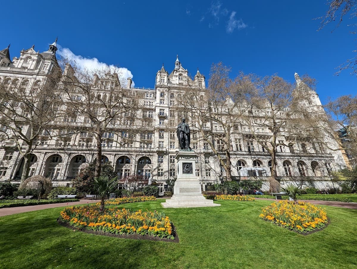 Victoria Embankment Gardens: Whitehall Gardens - Image 1