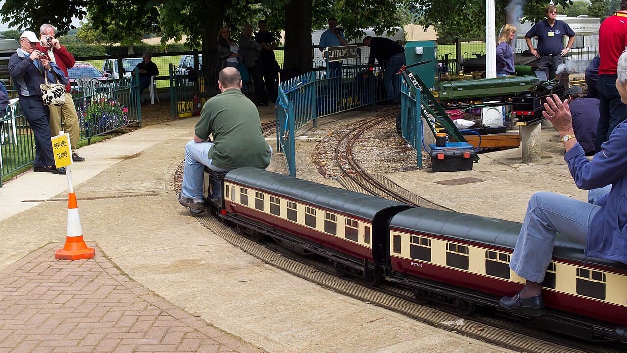 Cutteslowe Park Miniature Railway - Main view