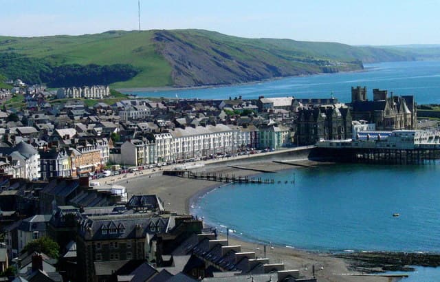 Aberystwyth Beach - Image 2