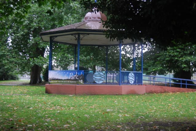 Canbury Gardens - Image 2