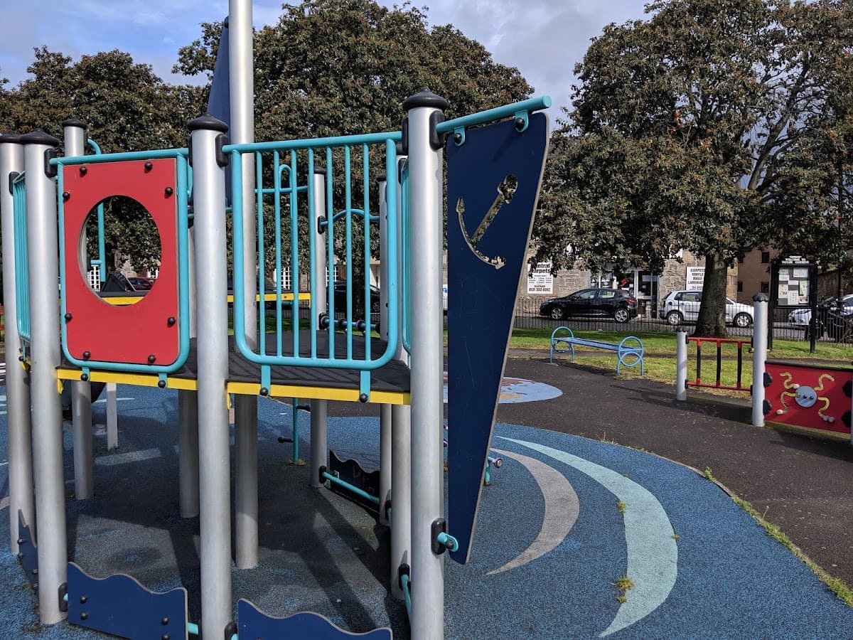 Taylor Gardens - Image 2