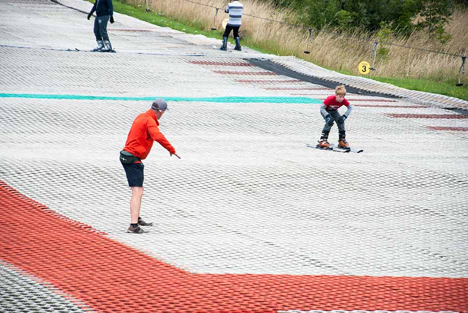 Ski Club - Image 2