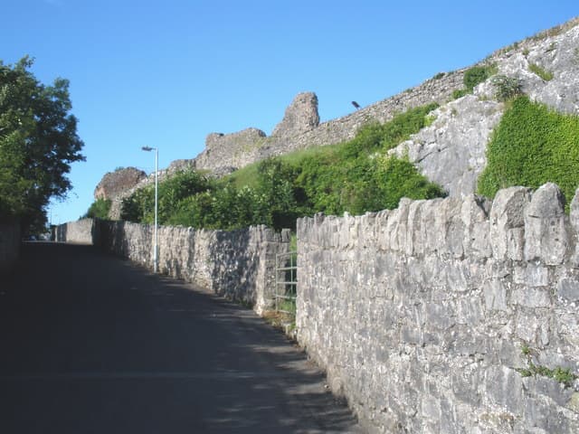 Denbigh Castle - Image 2