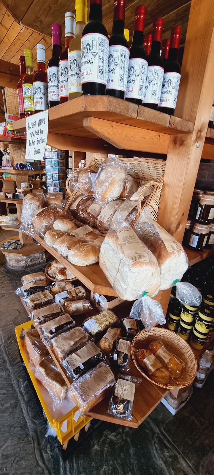The Whole Hogg Farm Shop and Tearoom - Main view