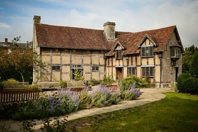 Shakespeare's Birthplace - Image 2