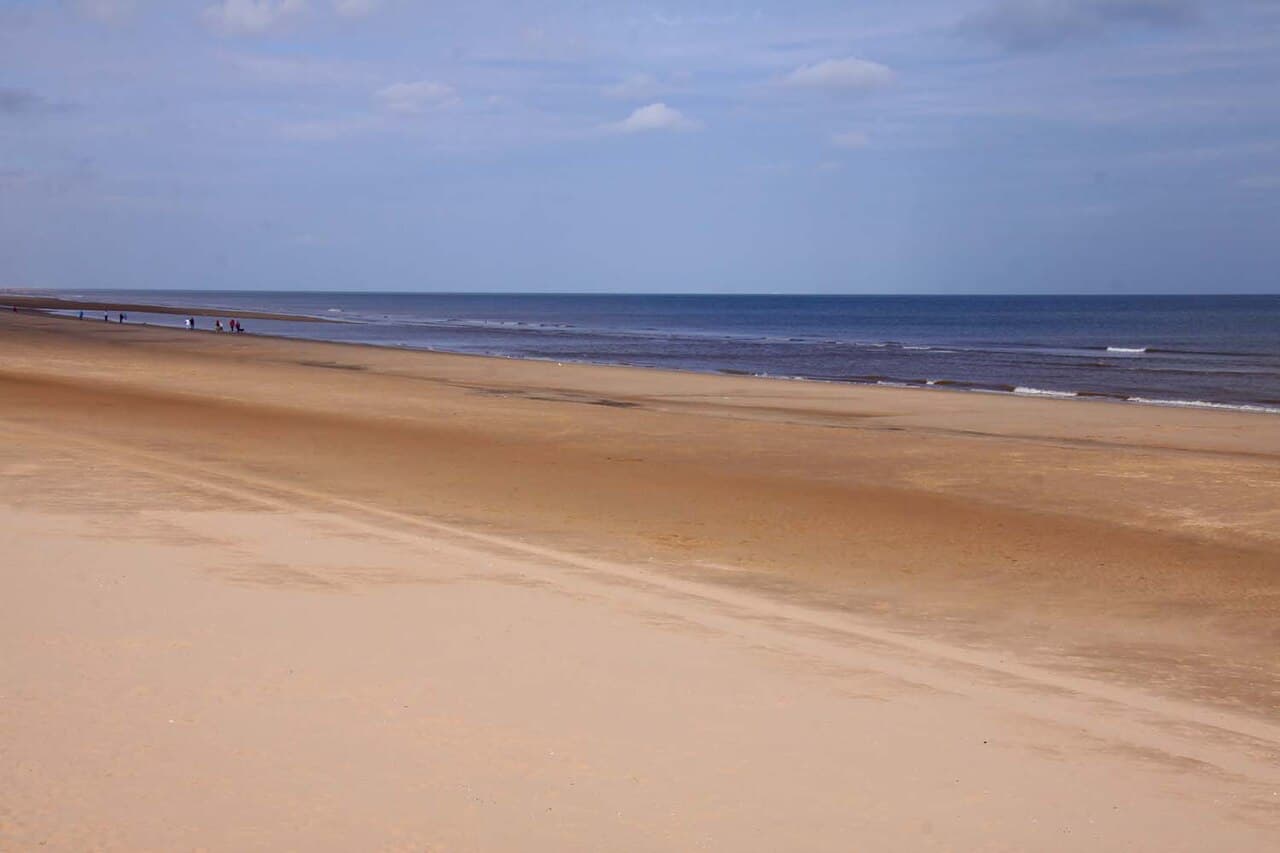 Mablethorpe Famous Sand Train - Image 2