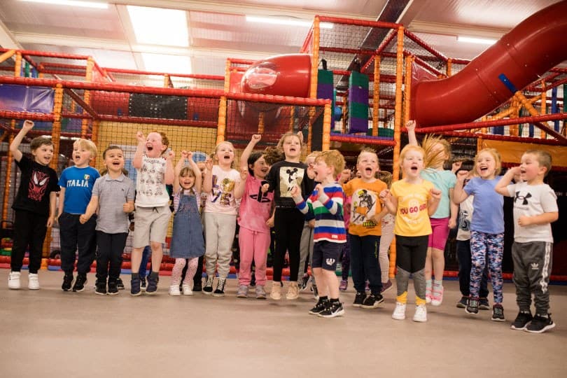 Airtastic Entertainment Centre Belfast - Inflata, Bowling, Laser Tag, Arcade, Soft Play, NY Kitchen - Image 2