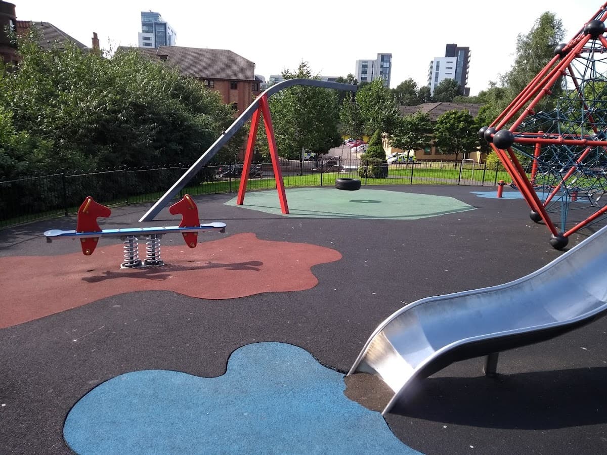 Thornwood Park - Image 1