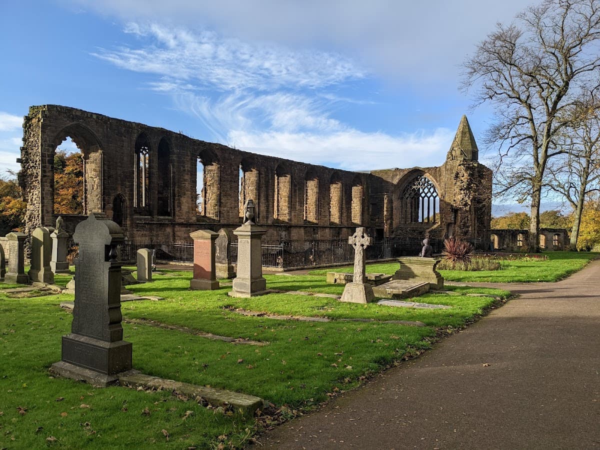 Dunfermline Abbey and Palace - Main view