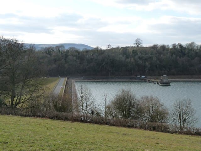 Llandegfedd Lake Visitor & Activity Centre - Image 2
