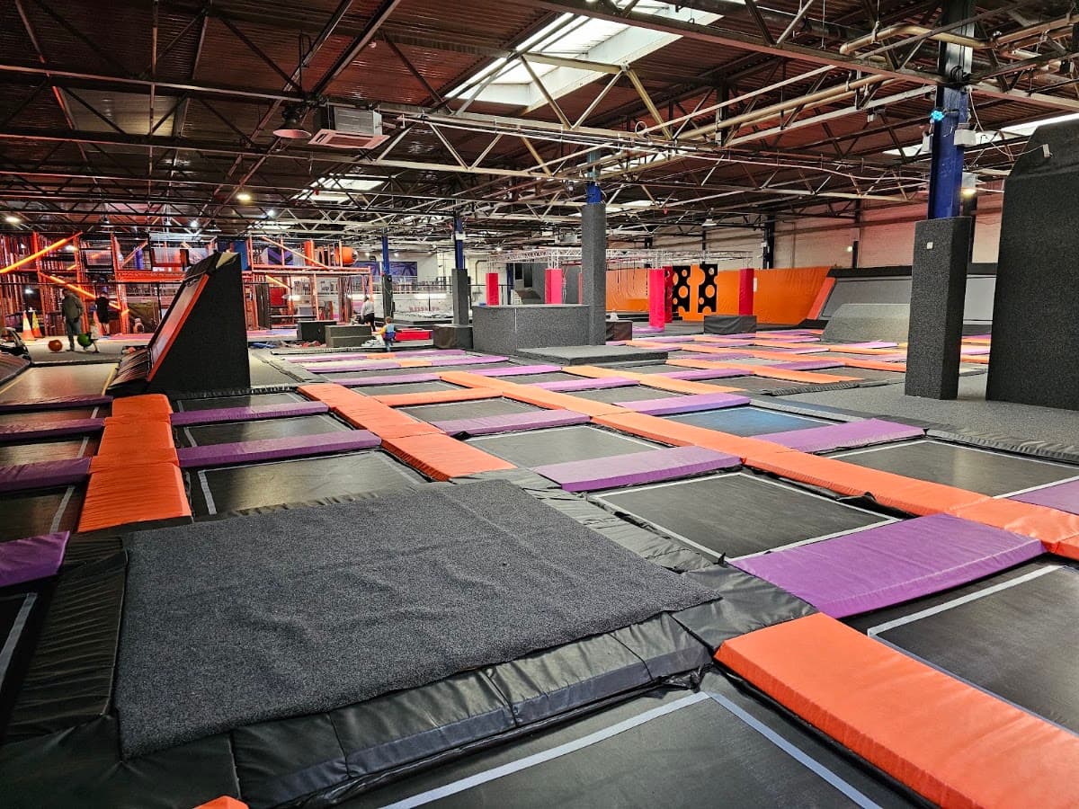 Airbox Bounce Trampoline Park - Image 1