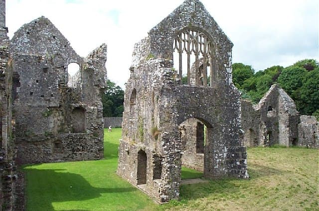 Lamphey Bishops Palace - Image 3