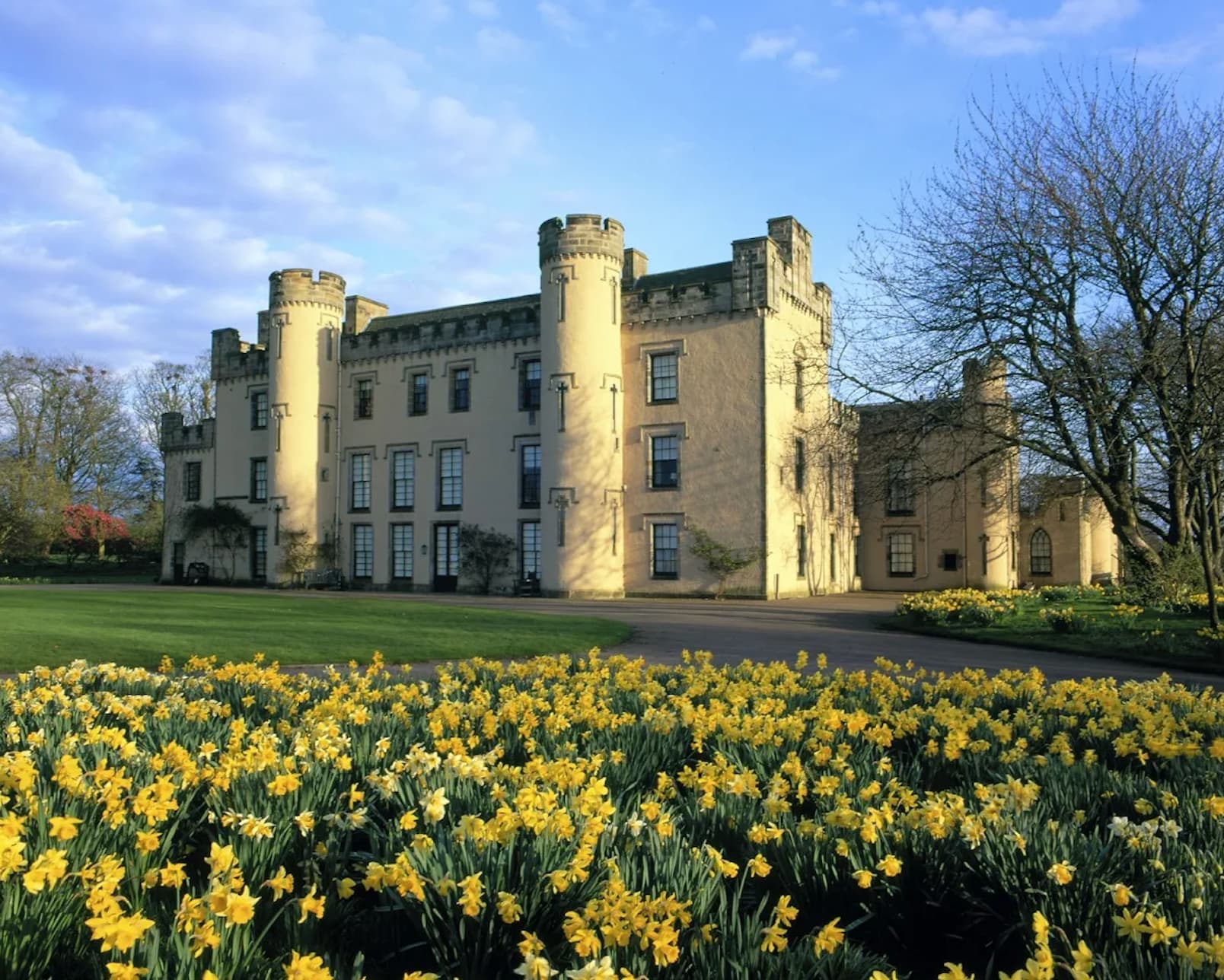 House of the Binns (National Trust for Scotland) - Image 1