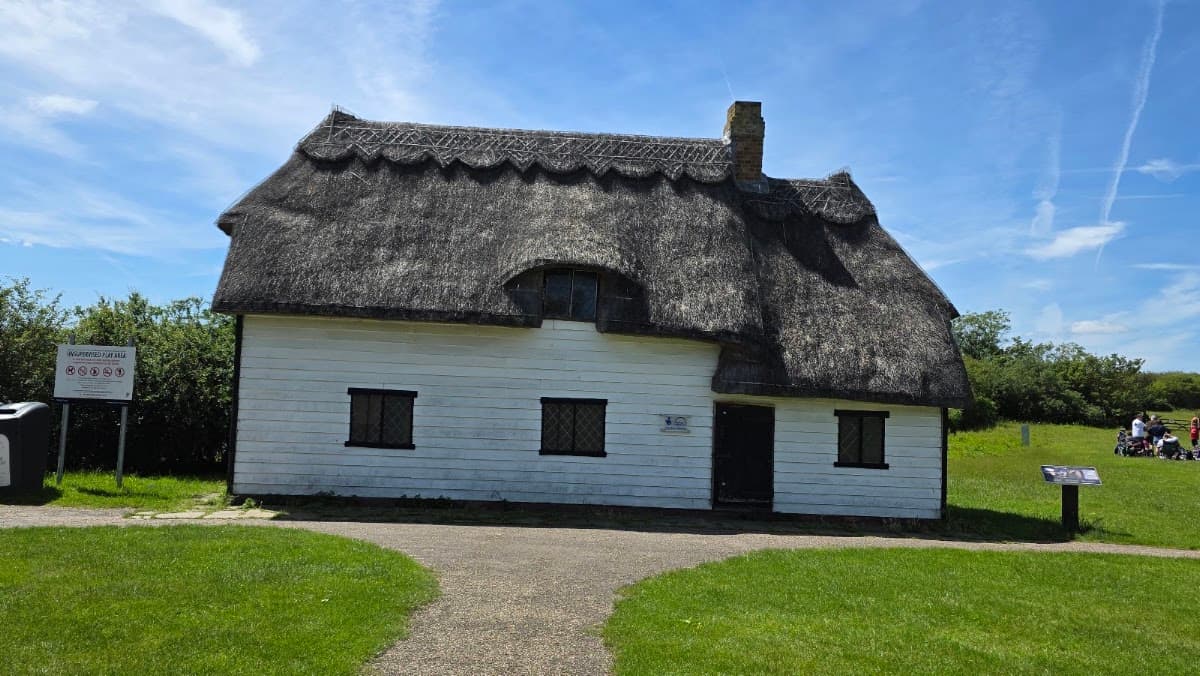 Wat Tyler Centre - Image 2