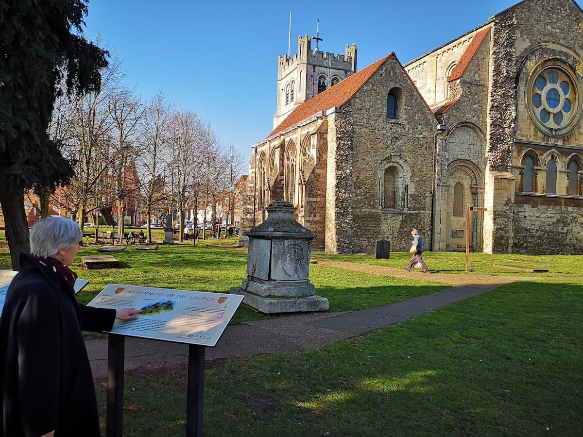 Waltham Abbey Gardens - Image 2