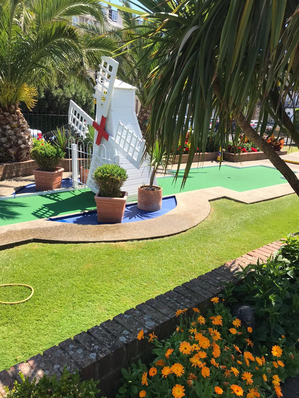 Lillyputt Mini Golf - Image 1